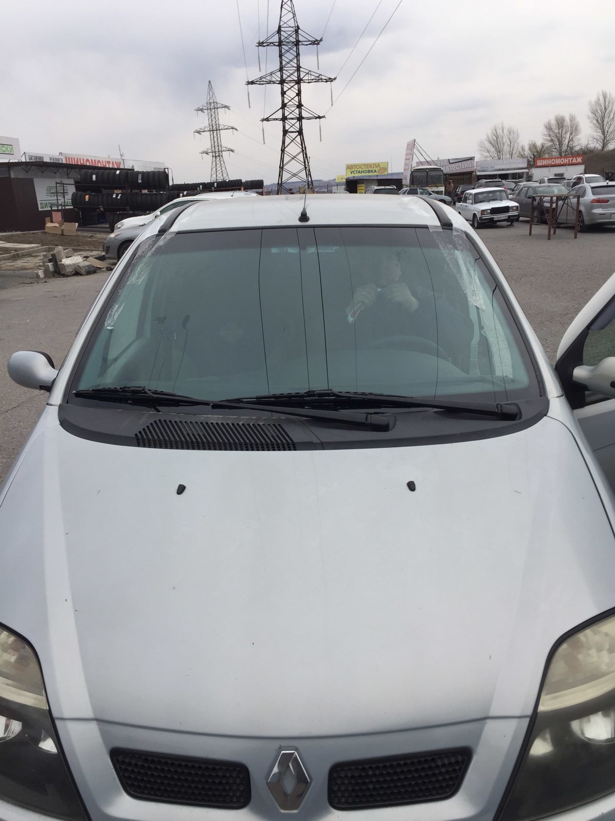 фото авто ренаульт